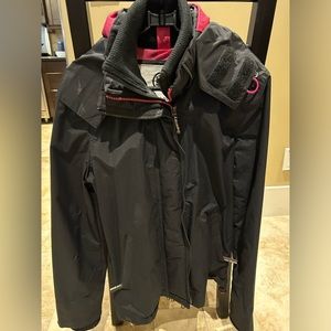 Super dry hooded jacket / windbreaker